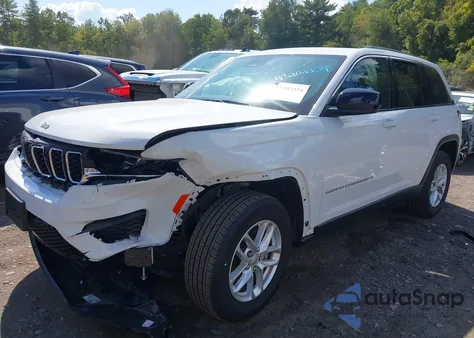 2025 Jeep Grand Cherokee Laredo X 4X4 из США, поврежденный, VIN 1C4RJHAG2SC294792